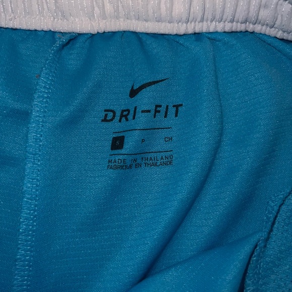 Men’s Nike basketball shorts. - Picture 4 of 4